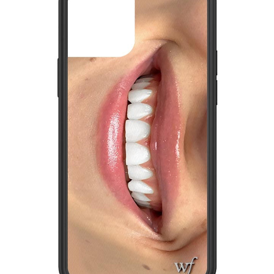 wildflower devon lee smile iphone 12/12pro case