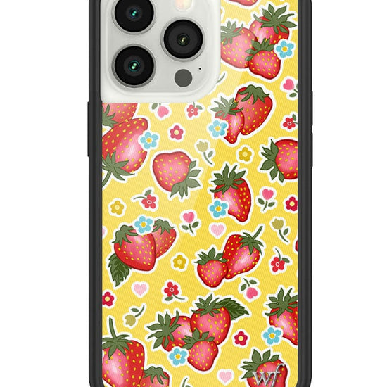 wildflower sweet berries iphone 13pro case